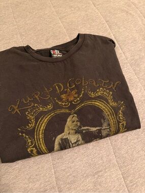 Nirvana Kurt Cobain Graphic Short Sleeve Tee with Gold Print